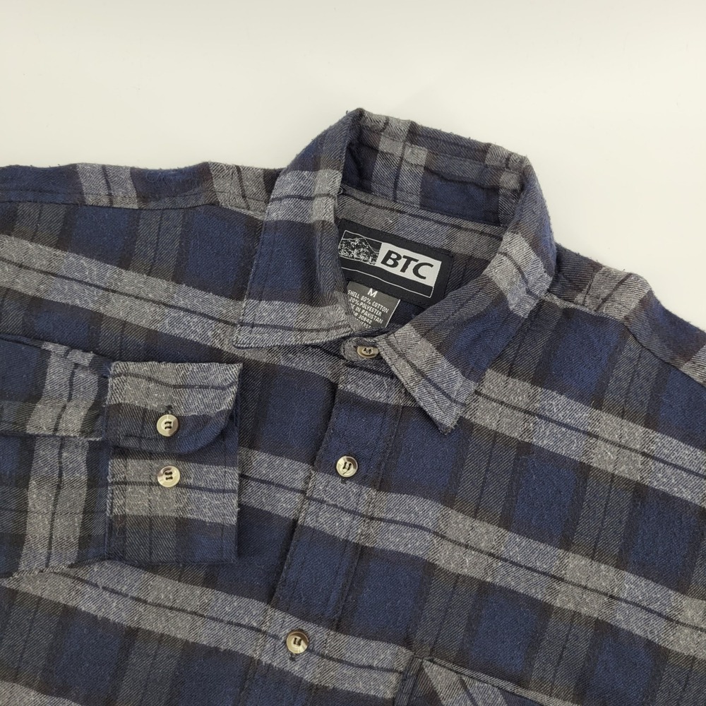 BTC Mens Medium Blue Gray Plaid Flannel Shirt Long Sleeve Button Front